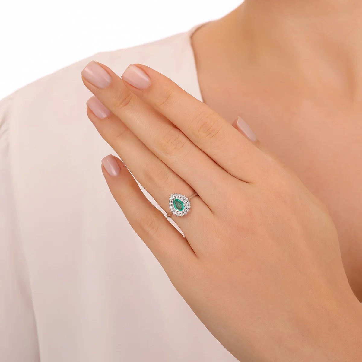 0,78 Karat Pırlantalı Renkli Taşlı Yüzük